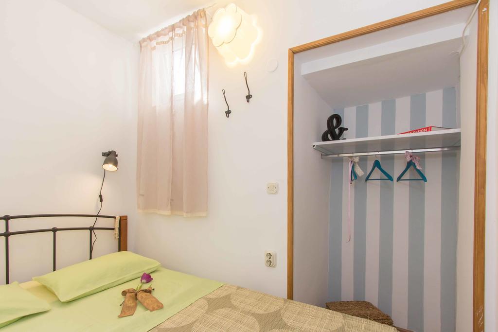 Red Valentino Apartment Split Luaran gambar